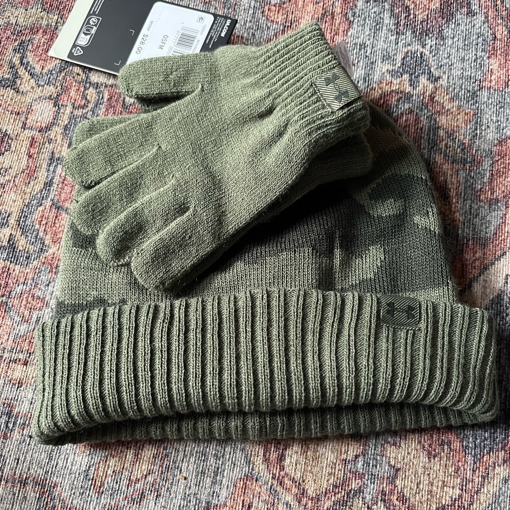 Under Armour Camo Beanie with Matching Gloves